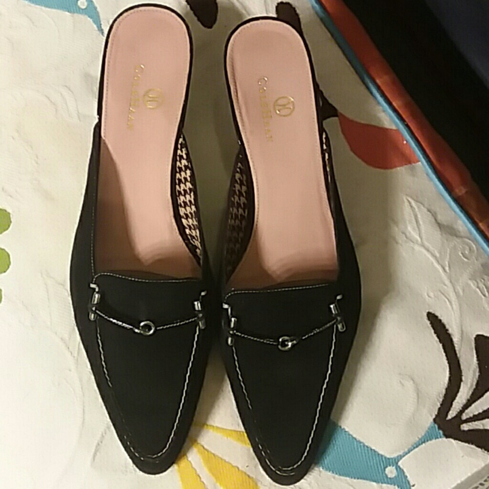 size 8 b cole haan black kitten mules like new